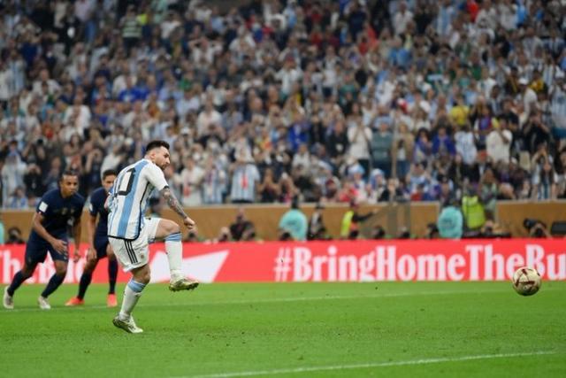 1671377610015055464.jpg FkRTE_5VEAEigqY.jpg