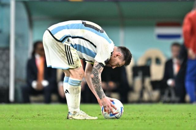 1671379093423058543.jpg FkRSAt0UcAAtkr9.jpg