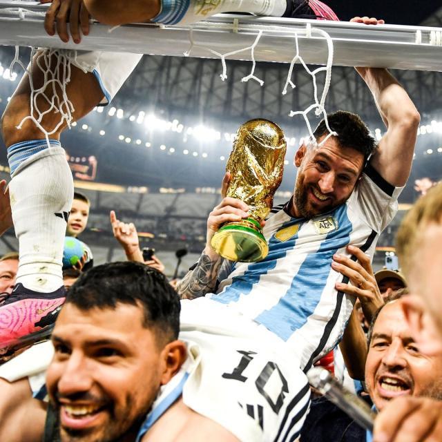 1671408799016024845.jpg FkSWSmrWAAAXsIj.jpg